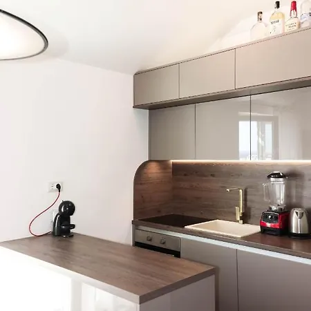 Tina Apartment *