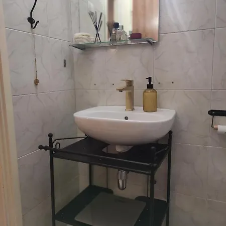 Tina Apartman *